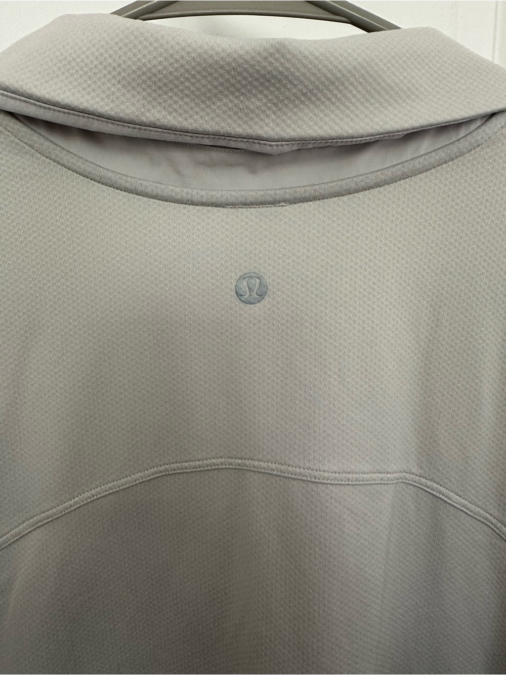 Lululemon Women’s Quick-Dry Short Sleeve Polo Shirt - Picture 4 of 4
